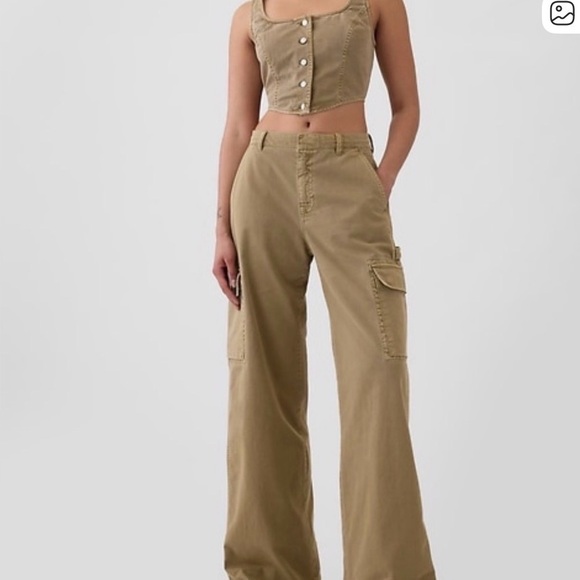 NWT Gap Women's  Baggy Cargo Khaki Pants Tan Cargo Pants Size 2 Petite - Picture 3 of 16